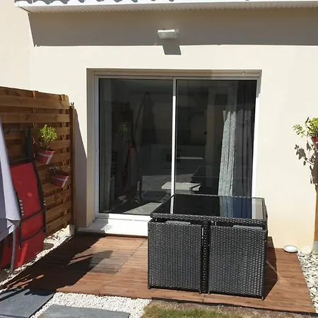 Charmant studio avec mezzanine et terrasse Saint-Aunes Esterno foto